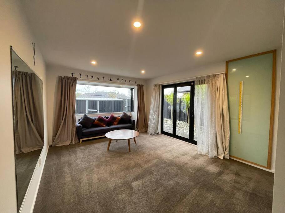 כרייסטצ'רץ' Spacious 4 Bed Family Home מראה חיצוני תמונה